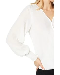 Vince Camuto V-Neck Overlap Long Sleeve Blouse | Shirts & Tops -Shoe Trend Shop 51NtkYrJEdL. AC SR736920