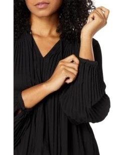 Vince Camuto Pleated Raglan Mock Neck Blouse | Shirts & Tops -Shoe Trend Shop 71m9NDHuLPL. AC SR736920